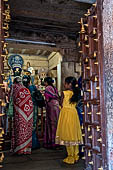 The great Chola temples of Tamil Nadu - The Sri Ranganatha Temple of Srirangam. Pilgrims visiting the temple. 